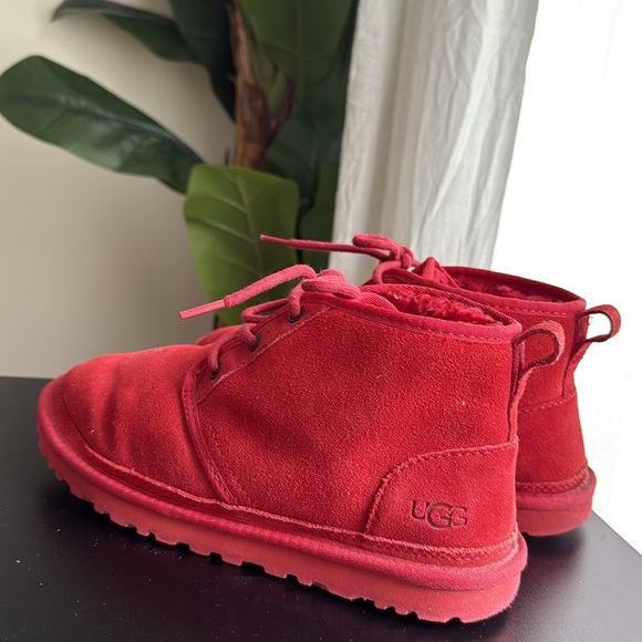 UGG Womens Neumel Boots Samba Red Suede Lace Up Ankle Chukka Shoes Size 8 - Picture 6 of 6